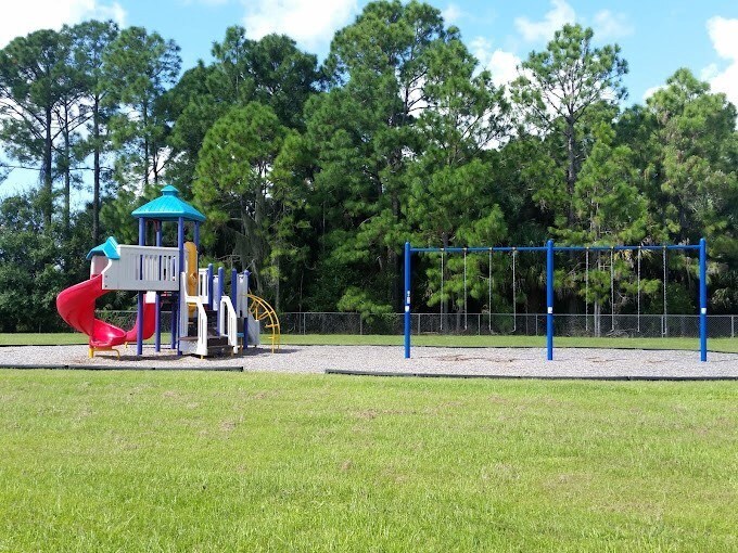 Building Photo - 873 Youngreen Dr