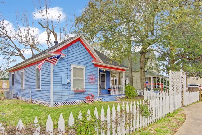 Building Photo - 314 W Sidnor St
