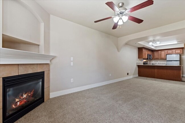 Building Photo - 9824 W Rosecroft Ct