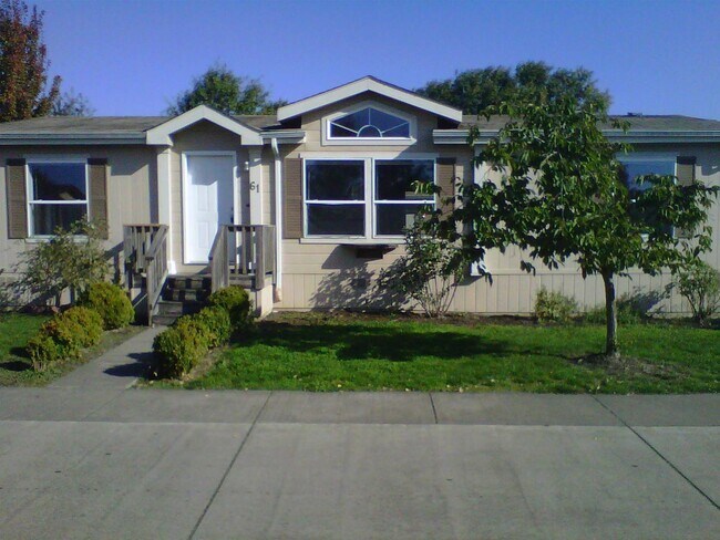 Building Photo - 33139 Fuchsia Ln