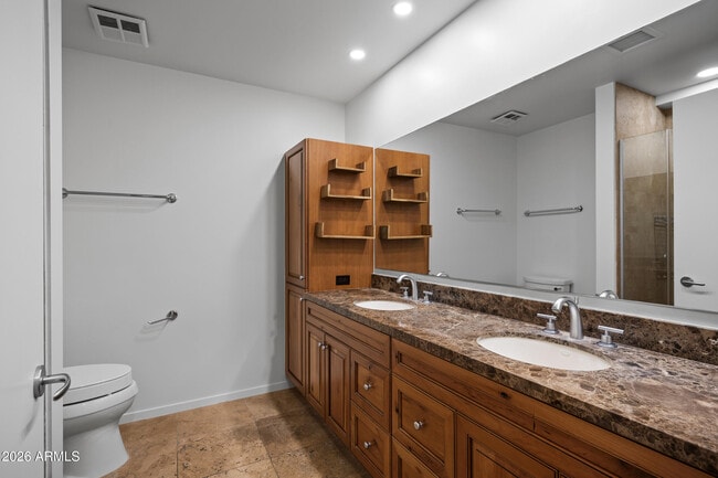 Building Photo - 7141 E Rancho Vista Dr