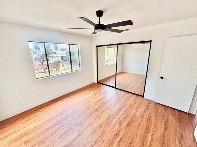 Building Photo - Spacious Private back house, W/D hookups, Garage, Walk-in closet