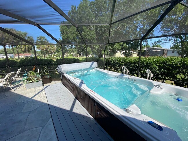 Building Photo - Spectacular Fully Furnished SEASONAL Home with Golf Course views and pool*