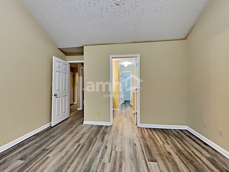 Building Photo - 2143 Andrewood Pl