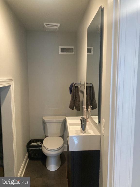 Building Photo - 1212 N Front St