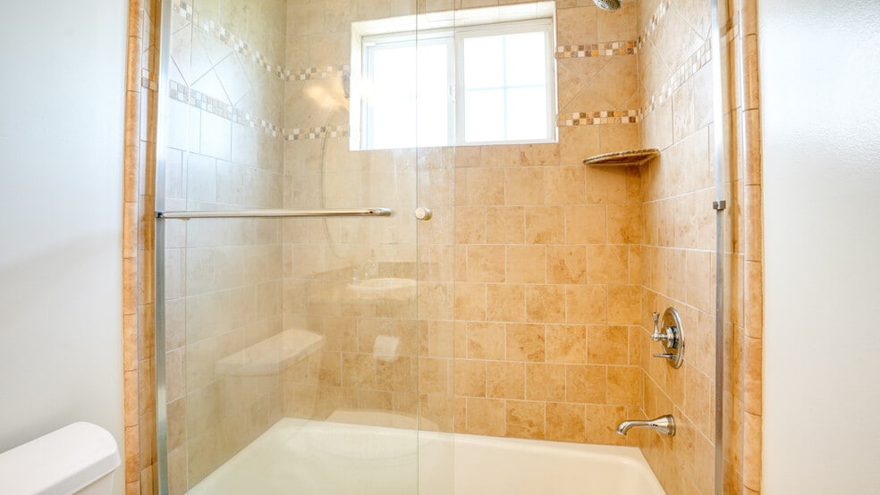 Building Photo - 10752 Hortense St