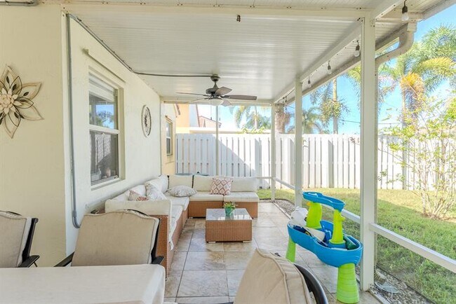 Building Photo - 1334 NW 125th Terrace