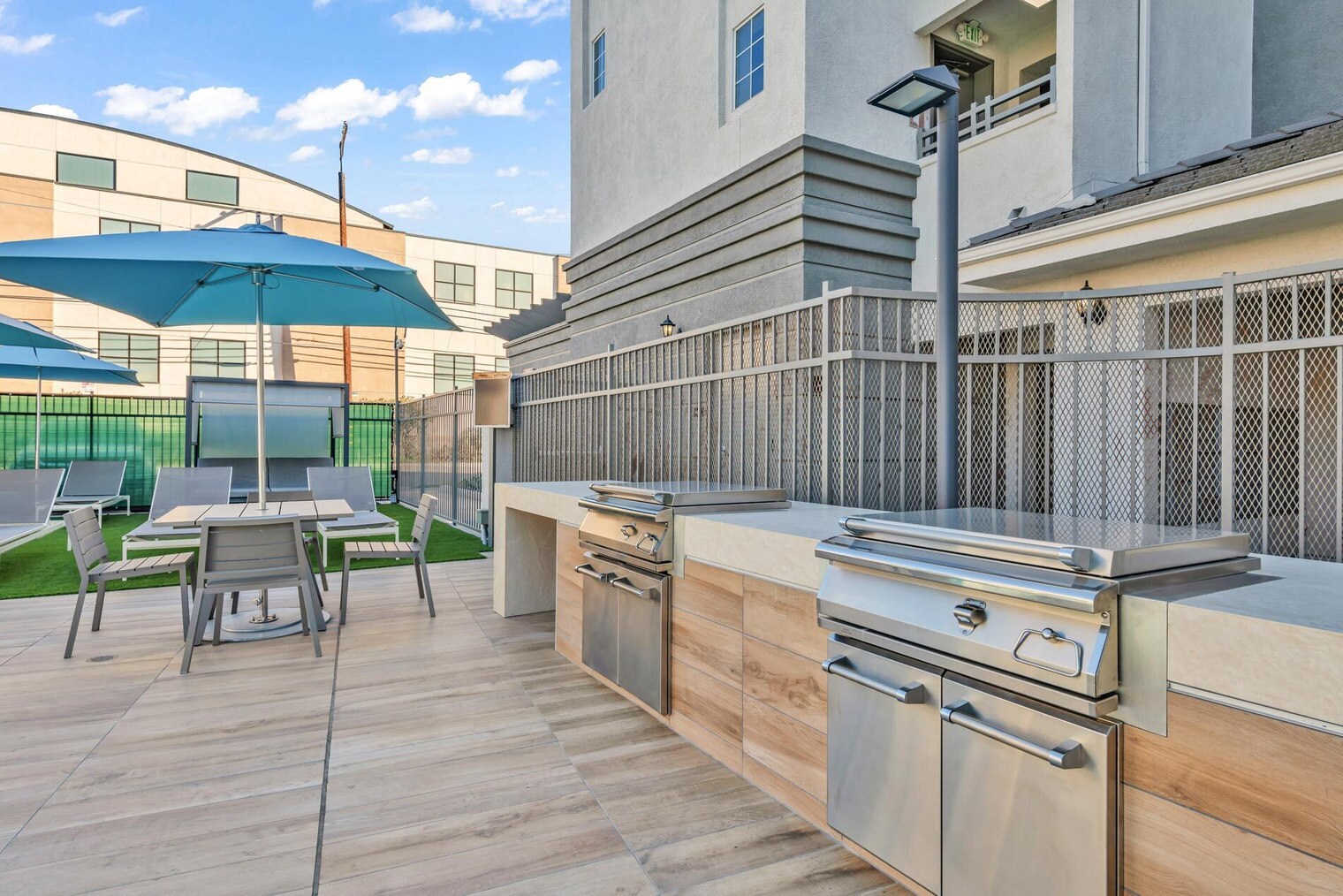 Building Photo - 3221 Carter Ave