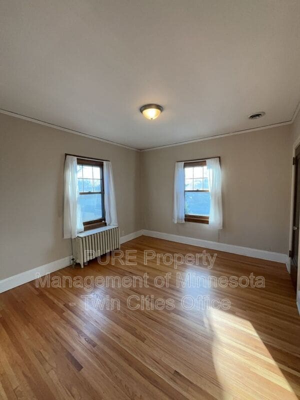 Building Photo - 4908 Chicago Ave