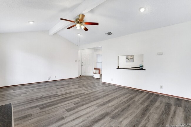 Building Photo - 6943 Sunshine Tree Dr