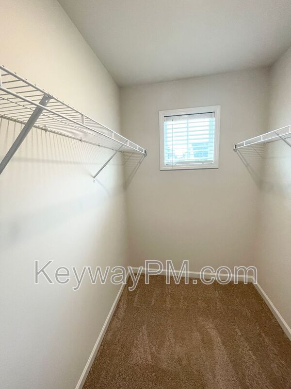 Building Photo - 4136 Thimbleberry Dr