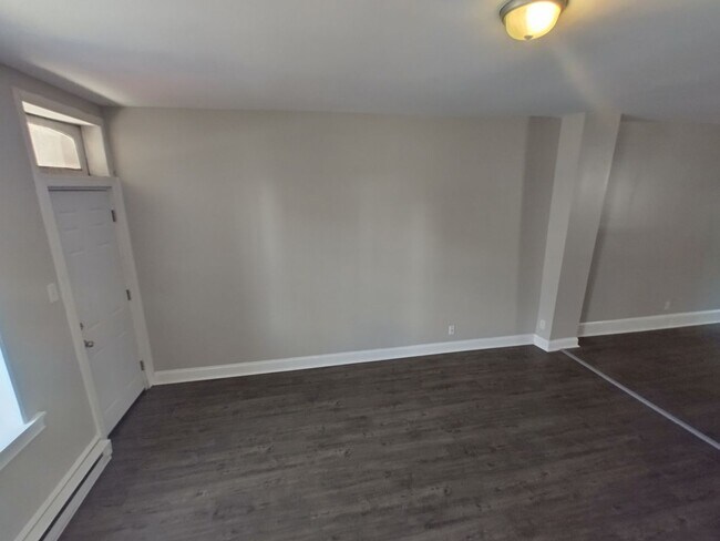 Building Photo - Spacious West Philly Home