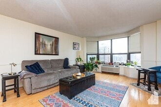 Building Photo - 1 bedroom in Chicago IL 60605