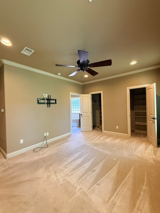 Building Photo - 4306 Rock Bend Dr