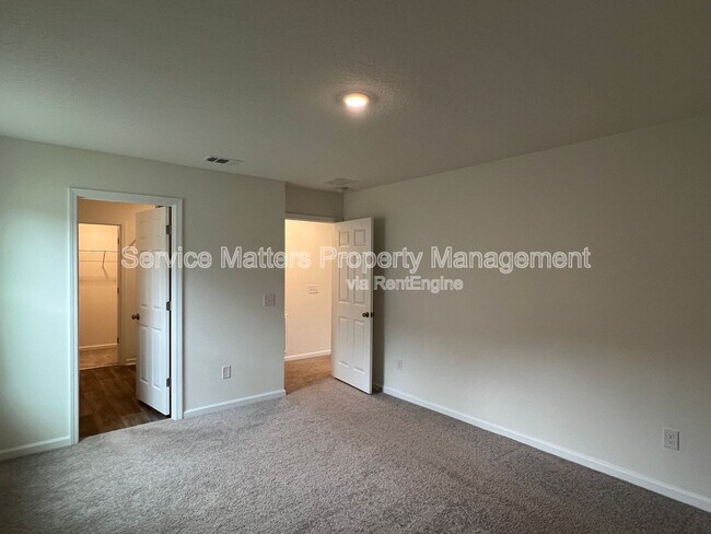 Building Photo - 4370 Jitterbug St