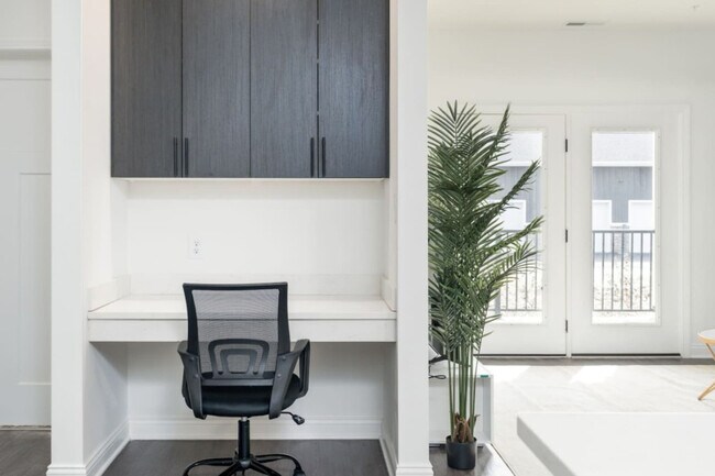 Building Photo - 5821 Elevated Way