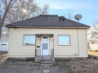 Building Photo - 323 Park St