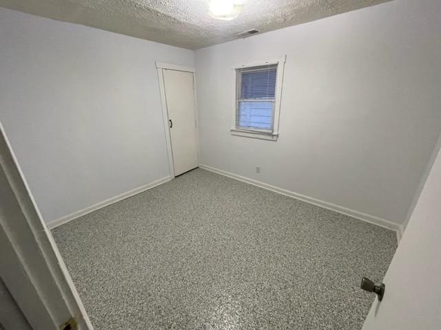 Building Photo - 1614 Bicknell Ave