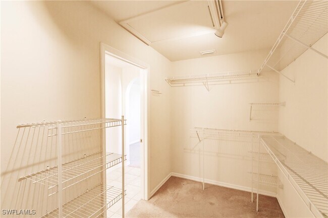 Building Photo - 1156 SW 44th Terrace