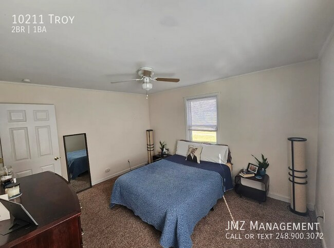 Building Photo - 10211 Troy-