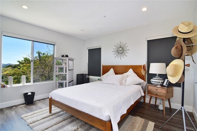 Building Photo - 24574 Overland Dr