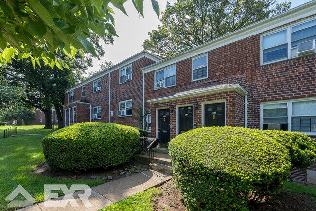 Building Photo - 94 Arlo Rd