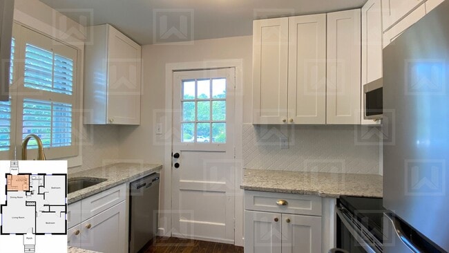Building Photo - 2 Bedroom Condo at Mountain Brook Village