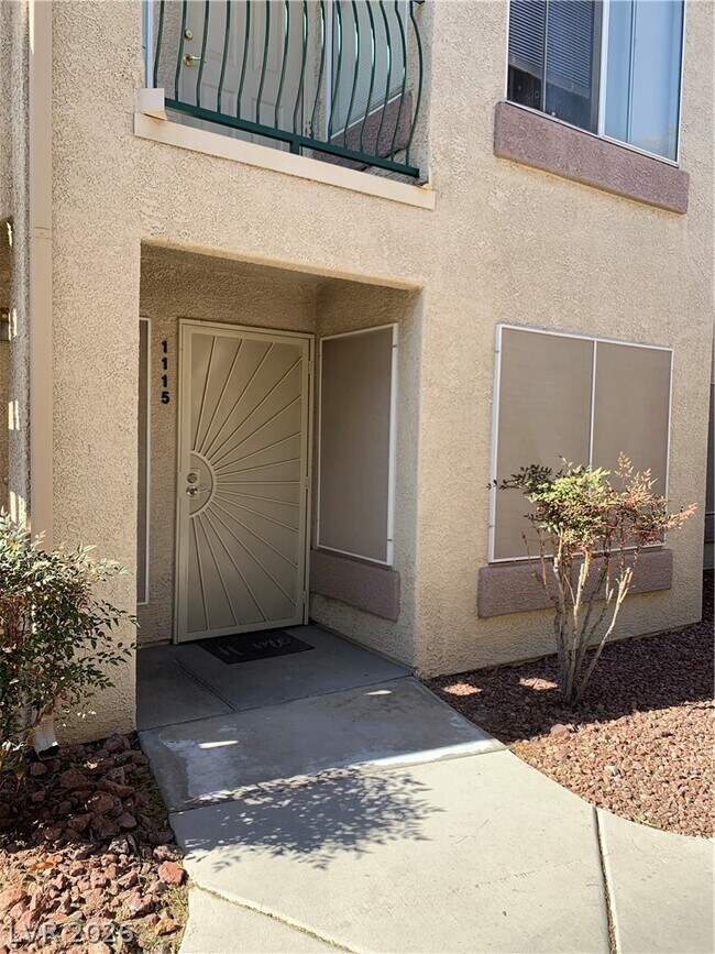 Building Photo - 5710 E Tropicana Ave