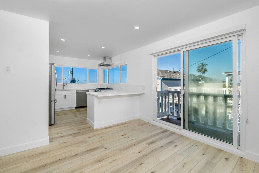 Building Photo - 133 34th St