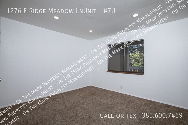 Building Photo - 1276 E Rdg Mdw Ln