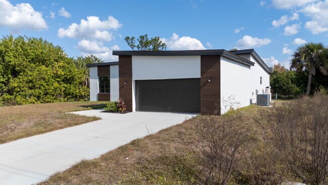 Building Photo - 1804 Nimbus Dr