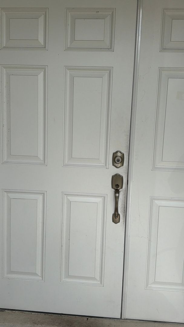 Building Photo - 502 W 9th St