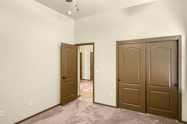 Building Photo - 3950 Agua De Vida Dr