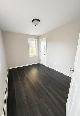 Building Photo - 677 2nd Ave