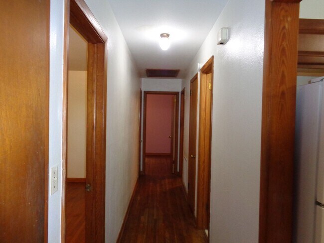 Building Photo - 6306 Romilly Dr