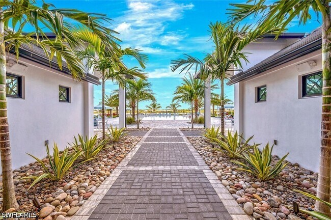 Building Photo - 4003 Pegasus Wy