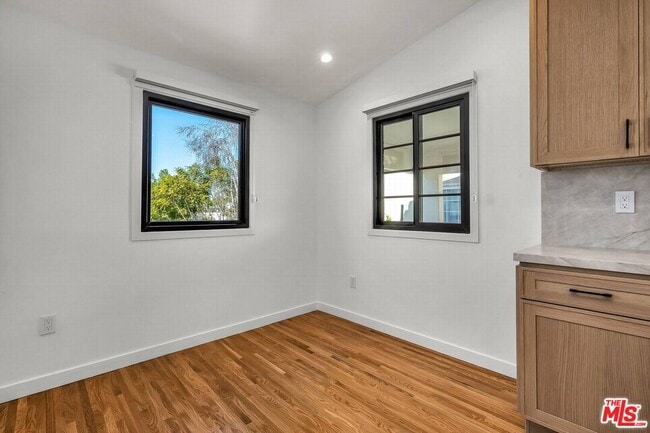 Building Photo - 920 Spaulding Ave