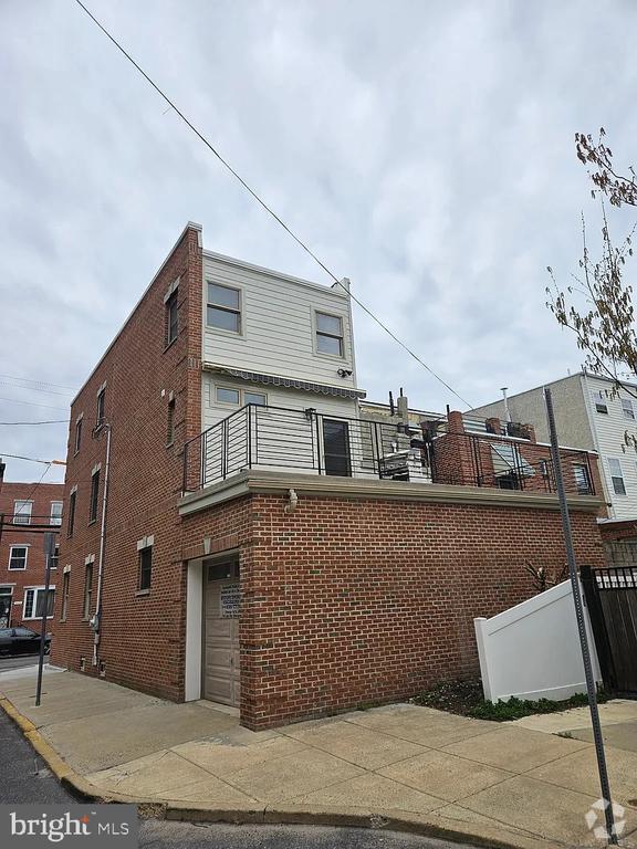 Building Photo - 514 Wharton St