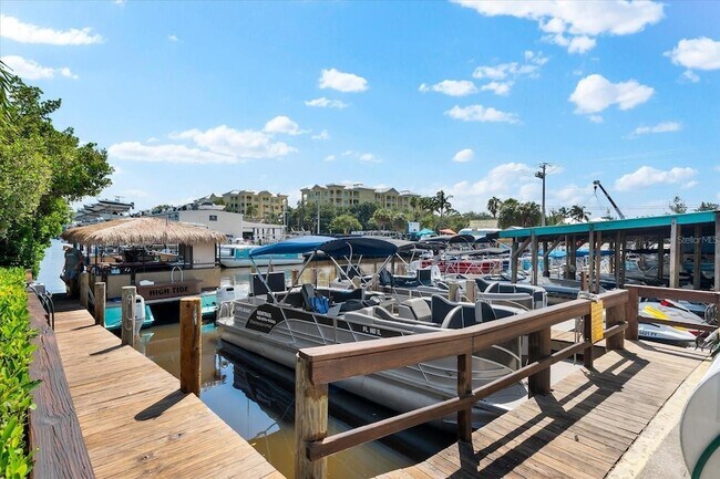 Building Photo - 6708 Sarasea Cir