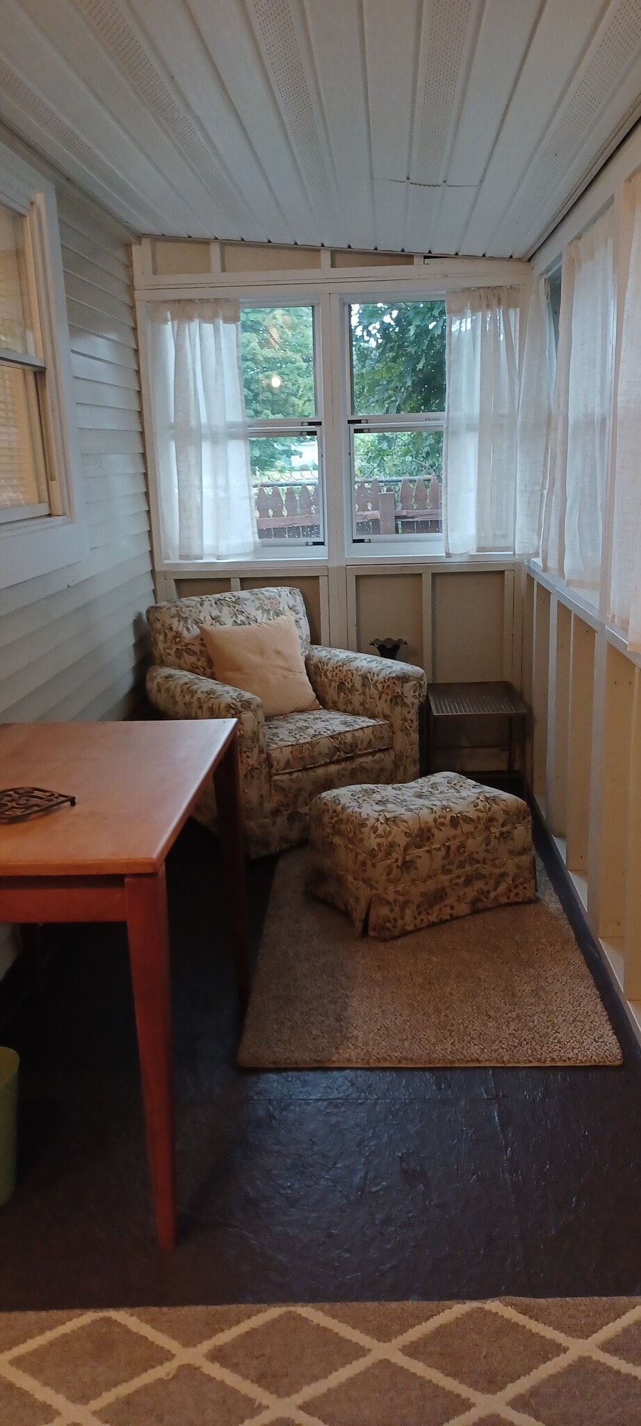 Building Photo - 313 West Ave