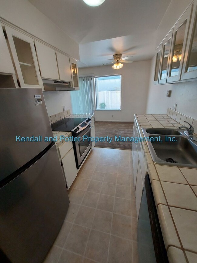 Building Photo - 2 Bedroom Condo In The Villas Of Capitola!