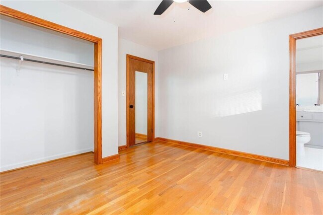 Building Photo - 2663 Hicks Rd