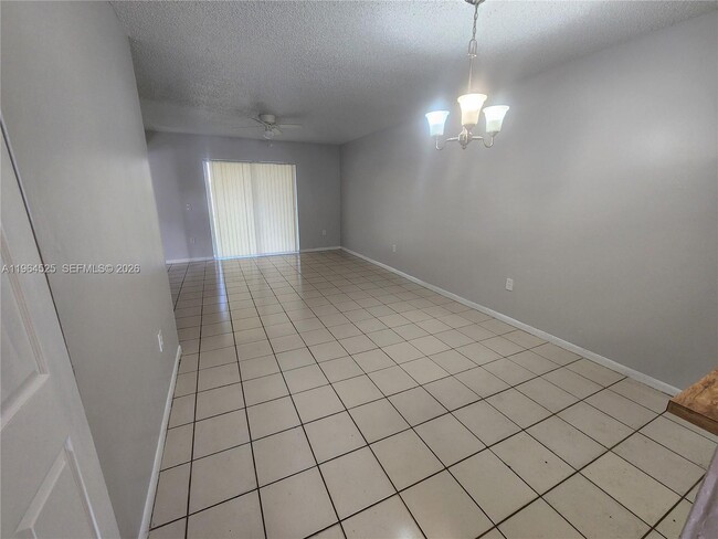 Building Photo - 10967 NW 30th Pl