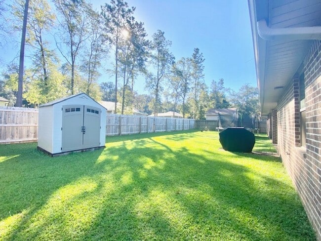 Building Photo - 6040 Trestle St