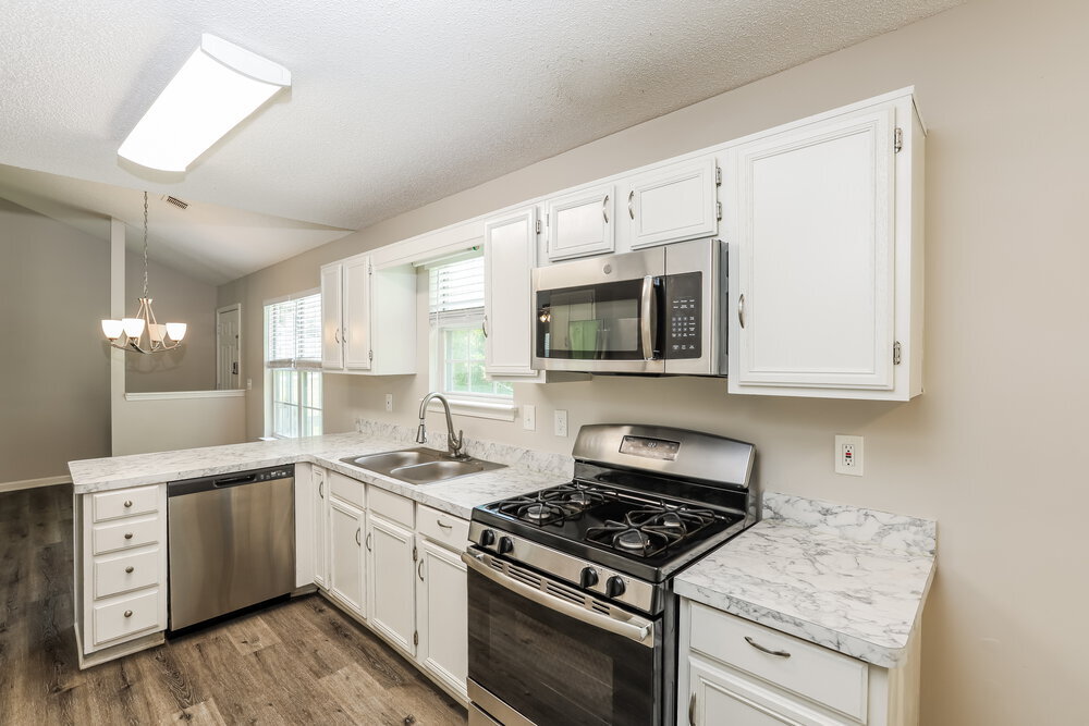 Building Photo - 1310 Waterton Trail