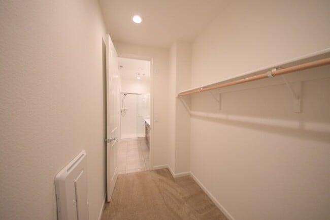 Building Photo - Dublin 3 stories 3 Beds, 3.5 Baths Townhouse in Boulevard community for rent
