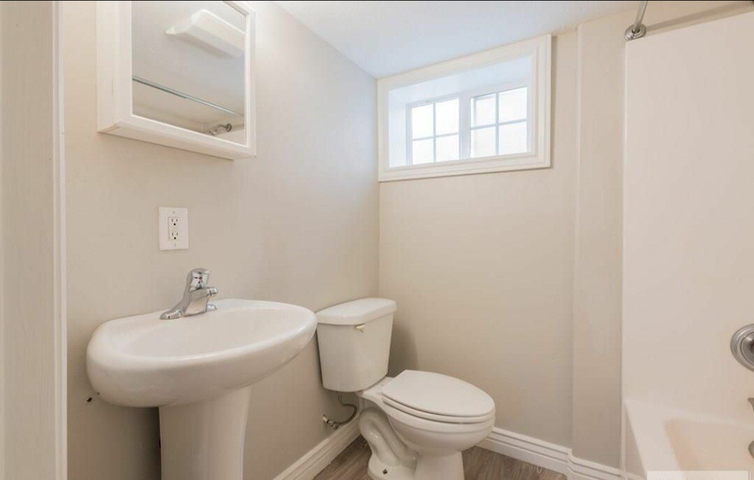 Building Photo - 594 J St