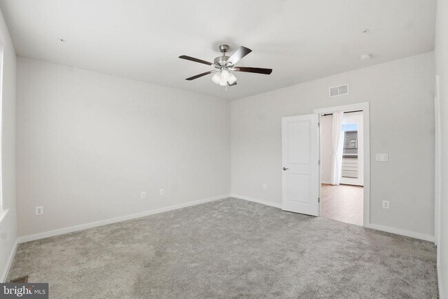 Building Photo - 8178 Red Hook St