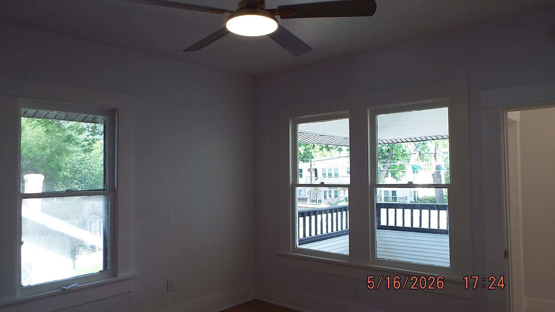 Building Photo - 940 W Mulberry Ave