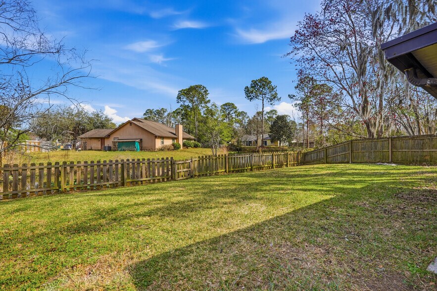 Building Photo - 11149 Losco Junction Dr S